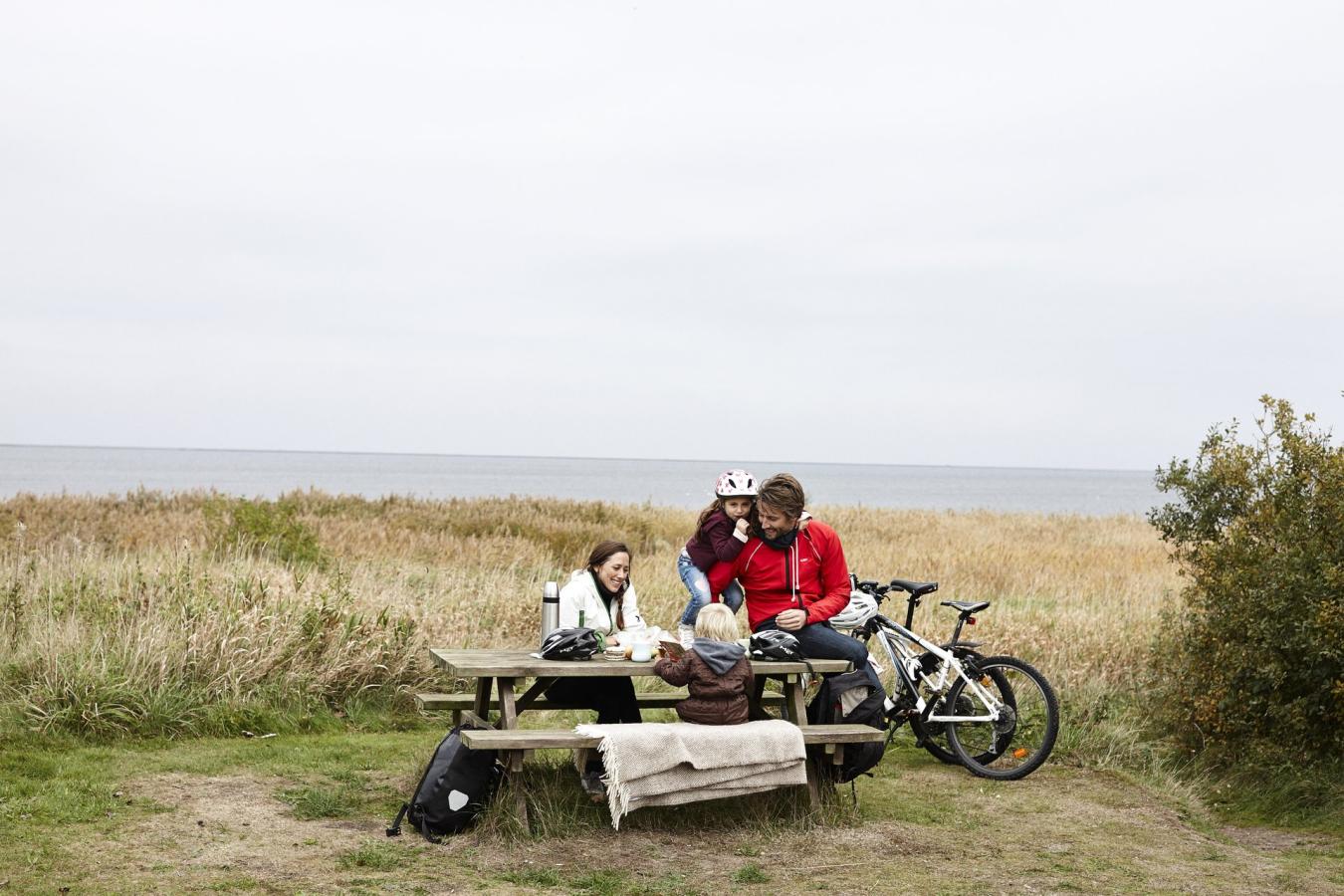 Familie på cykeltur