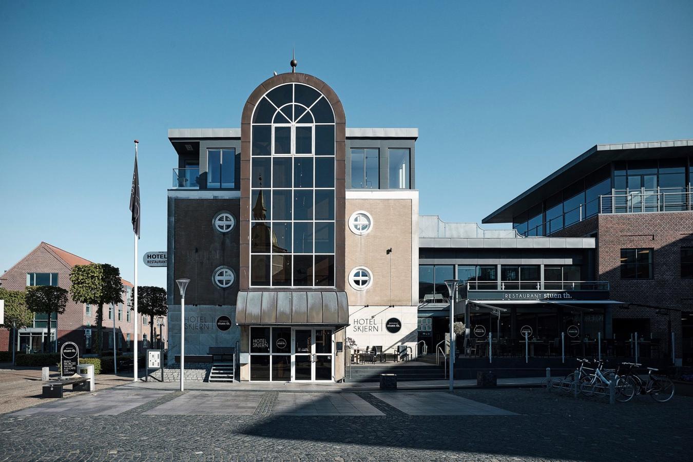 Facaden til Hotel Skjern