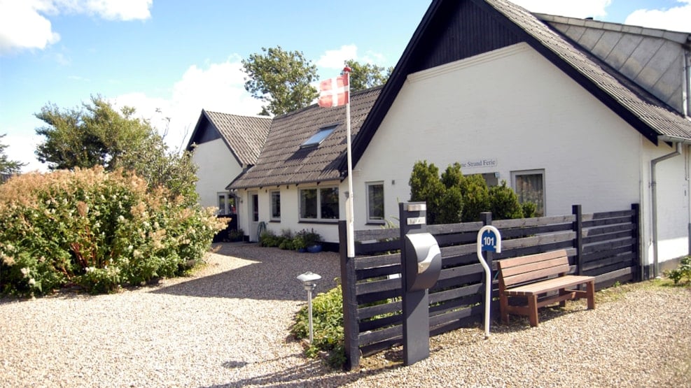 Henne Strand Ferie Bed and Breakfast